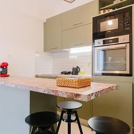 Theofilos Urban Apartment, Close To Center 아파트 *