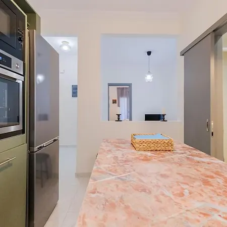 Theofilos Urban Apartment, Close To Center Thessaloniki